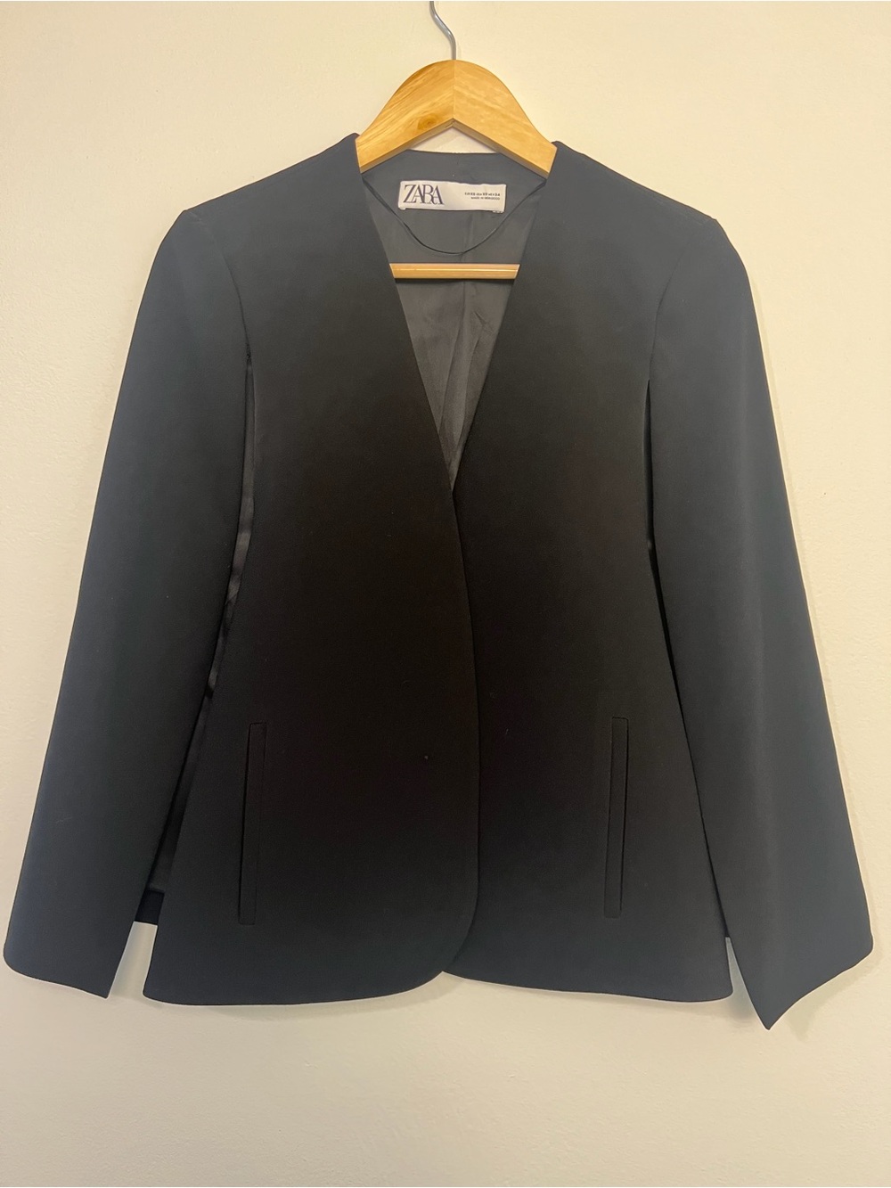 Zara Black Women's Collarless Cape Blazer